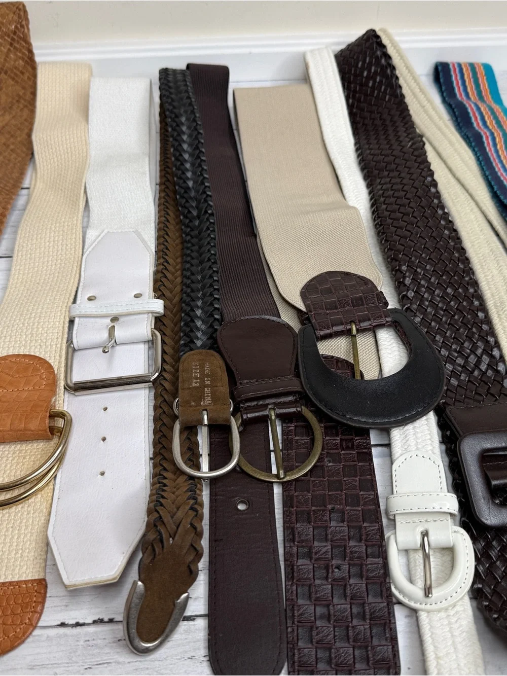Bundle of ten belts, thick, braided and stretch, size Large